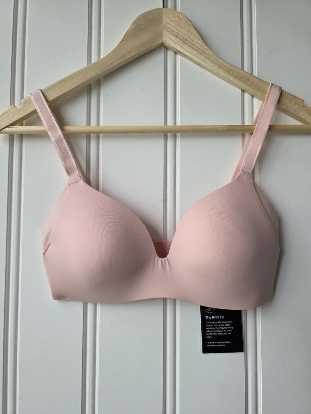 Knix Wing Woman Contour Bra Rose Water Size 28C NWT